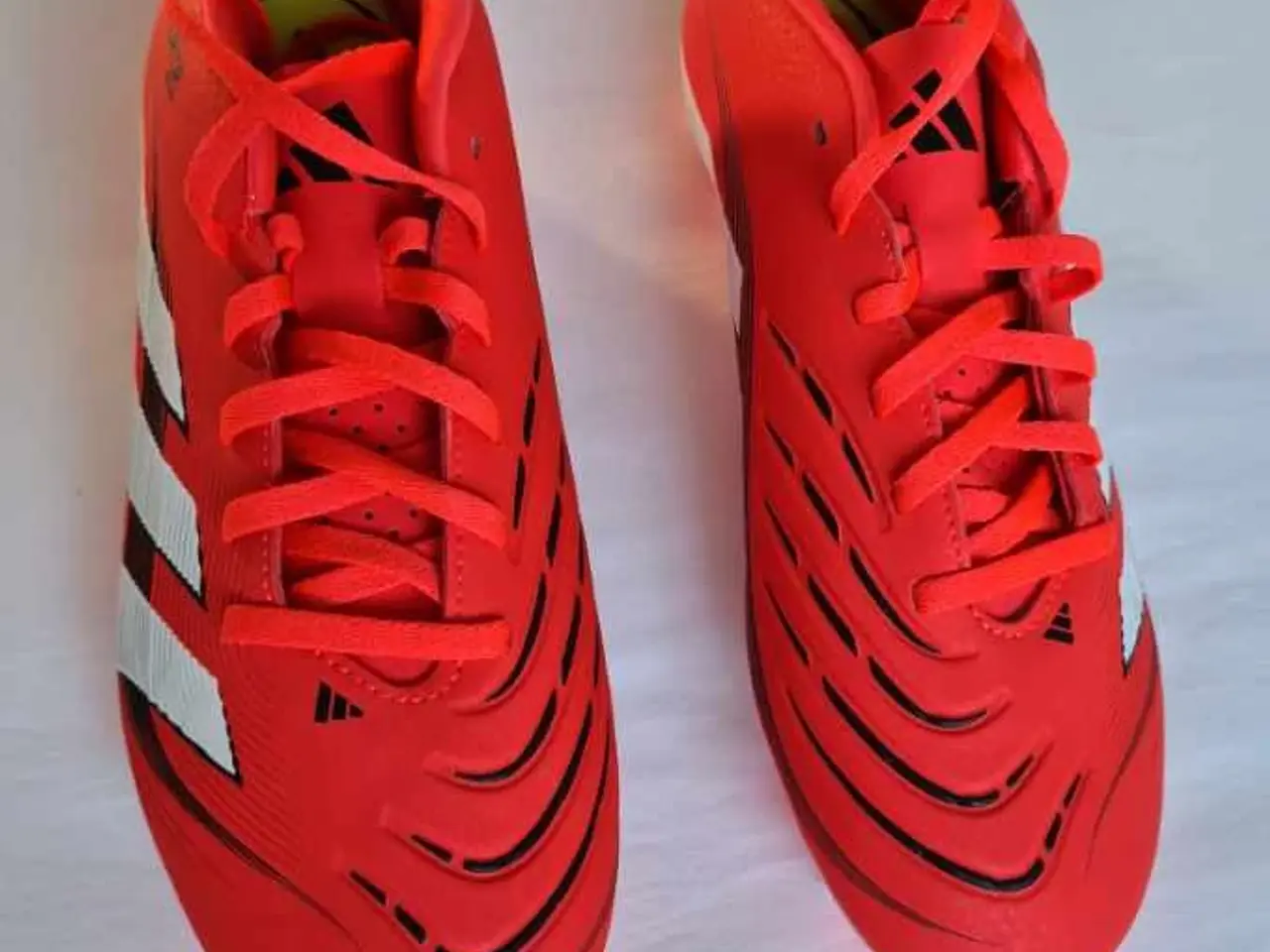Billede 1 - Adidas Predator fodboldstøvler rød hvid, str. 8