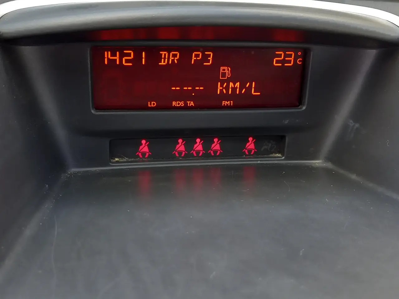 Billede 15 - Peugeot 207 HDI Diesel 23,9 km/ltr NYSYNET