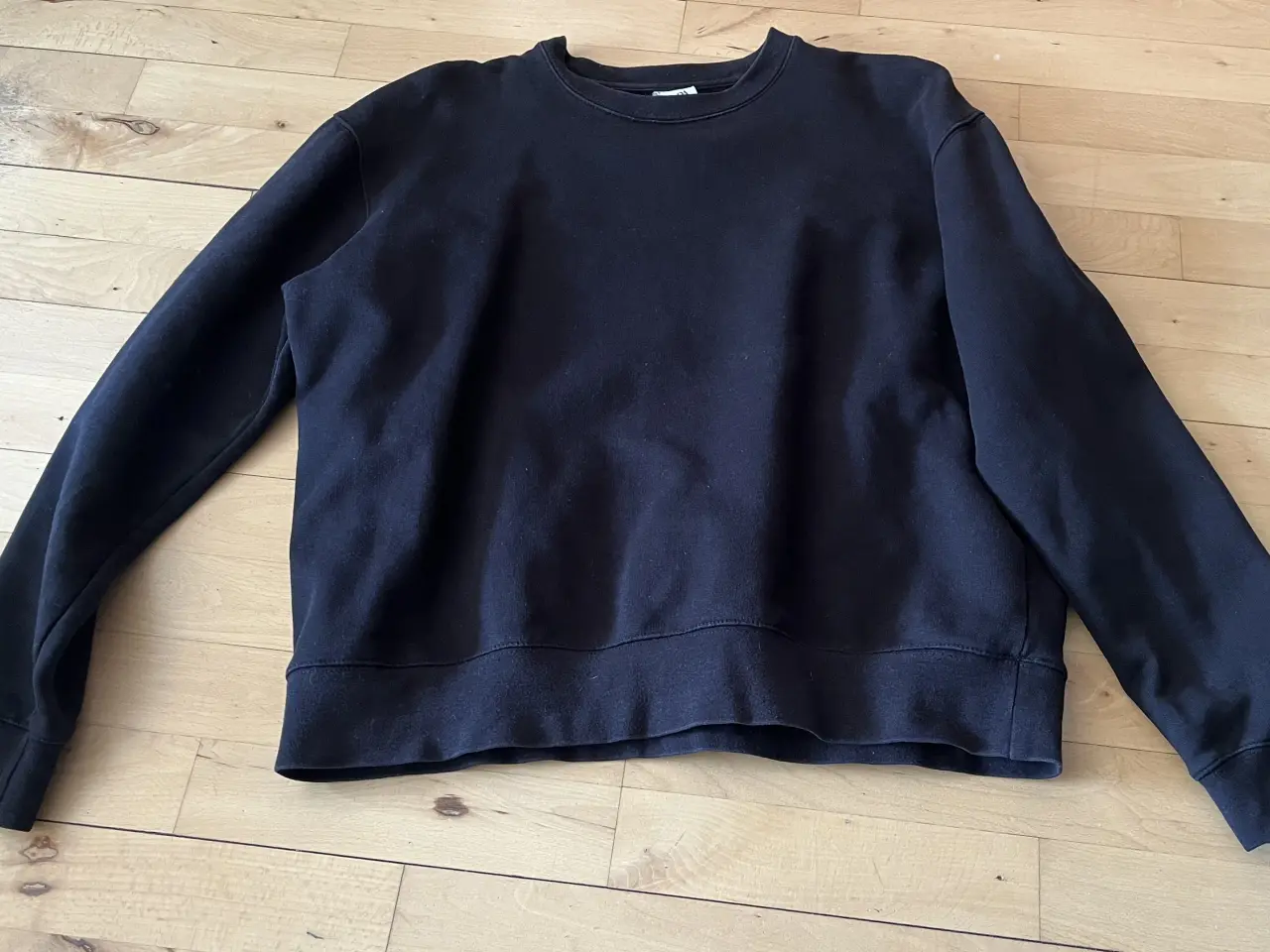 Billede 1 - Sweatshirt i blå str L
