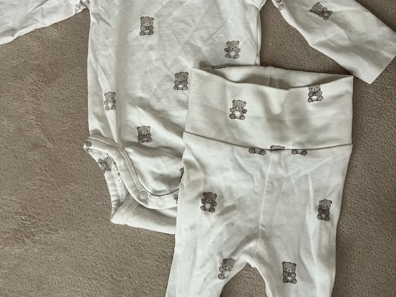 Billede 2 - Babytøjpakke i størrelse 50