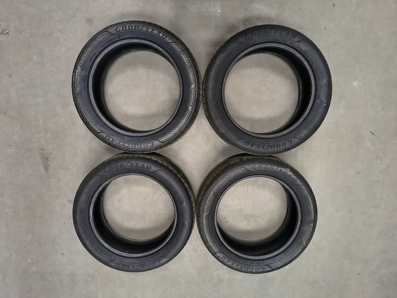 Billede 1 - Sommerdæk 215/55 R18 95T Goodyear