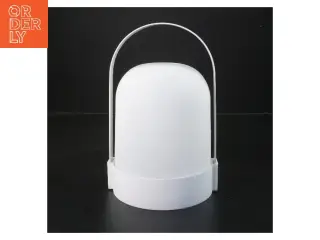 Hvid lampe med håndtag fra Novea (str. 22 cm)