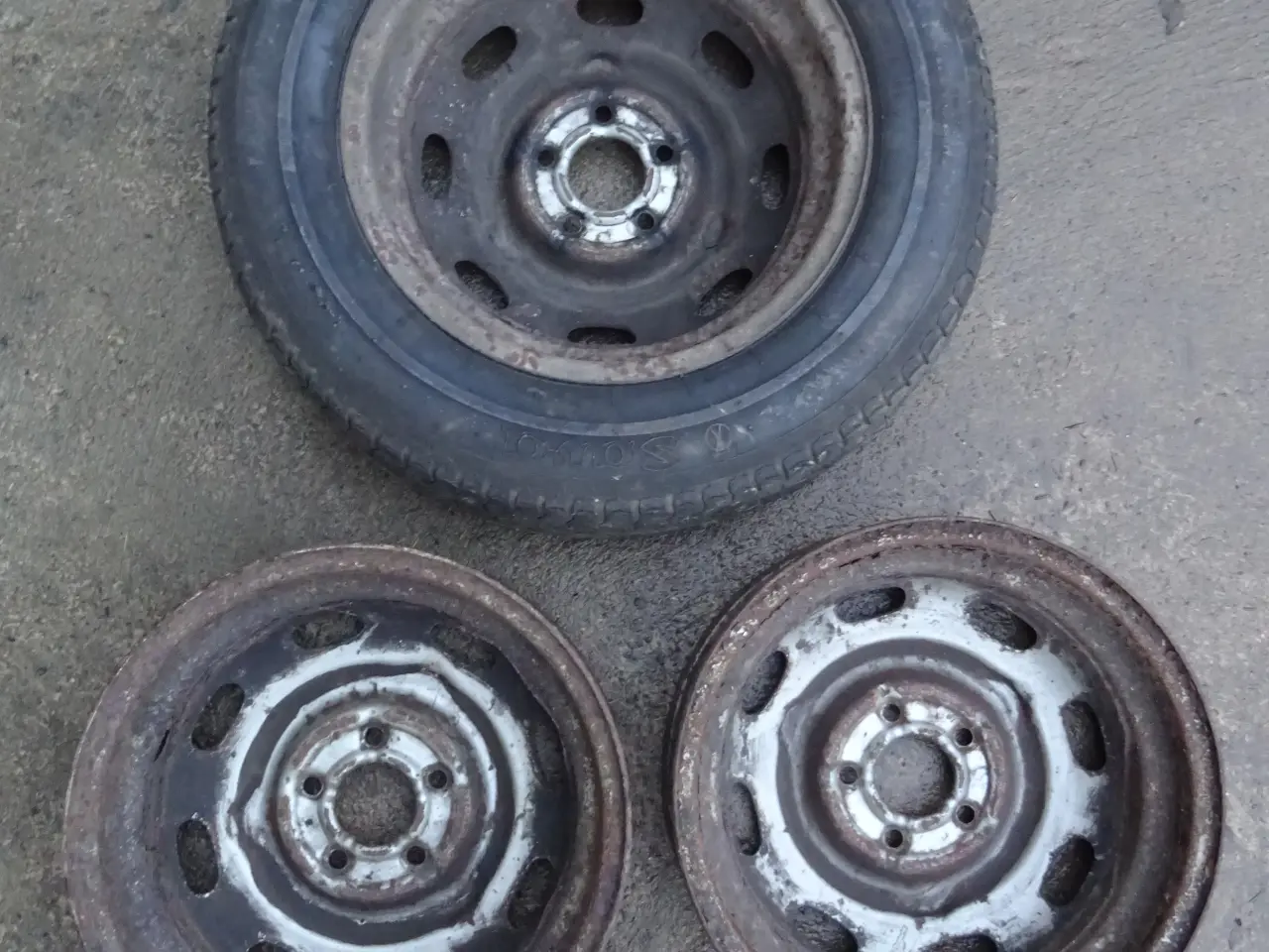 Billede 3 - Volvo 142,144,145,164 orig stålfælge 15"