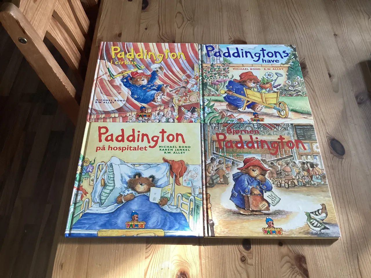 Billede 1 - Paddington. Bøger,Bamse, Spil.