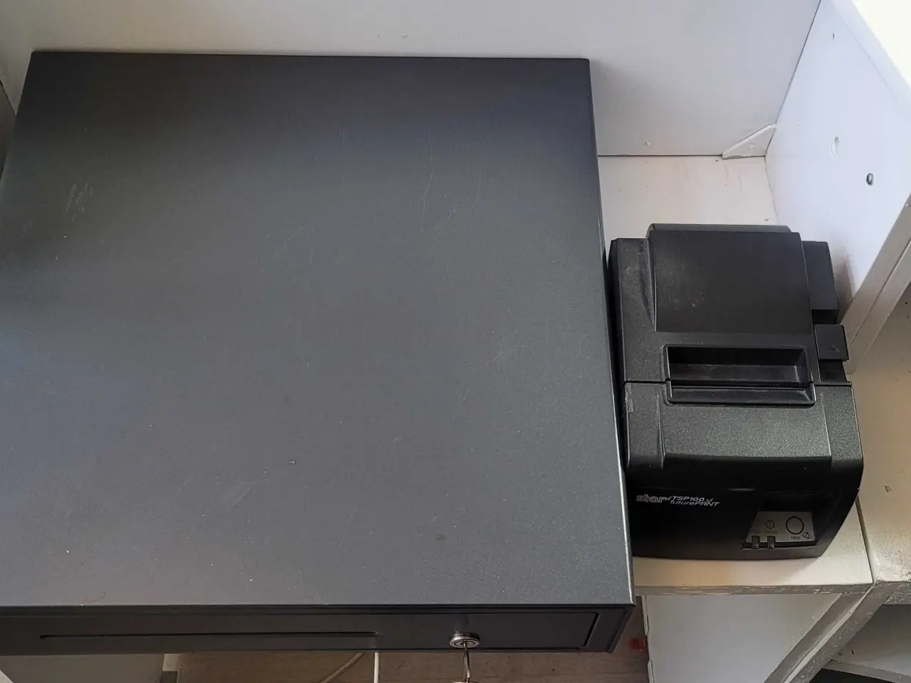 Billede 2 - Pengekasse inkl. bonprinter og bonruller 