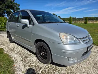 Suzuki Liana 1,6 GLX