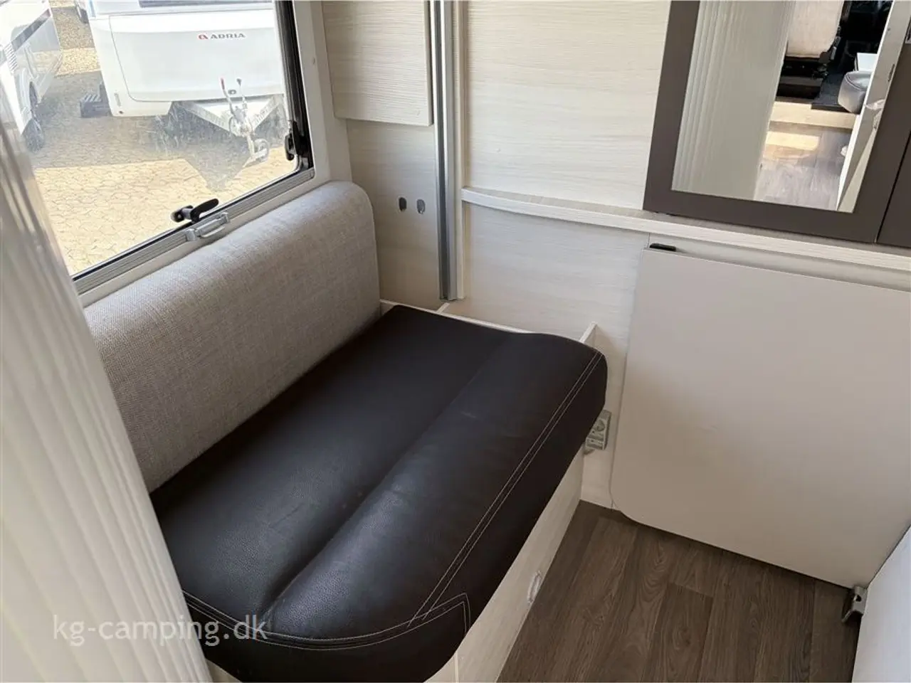 Billede 7 - 2019 - Chausson Flash 716 UNDER KLARGØRING - Rummelig Ford Chausson fra 2019 - 4 sovepladser med hæve-/sænkesystem