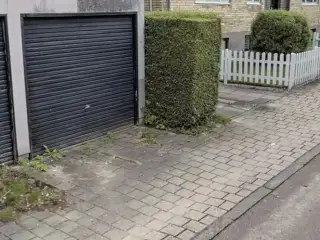 Garage i gadeplan
