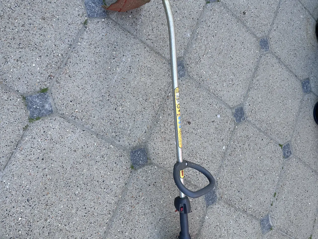 Billede 1 - Husqvarna græstrimmer