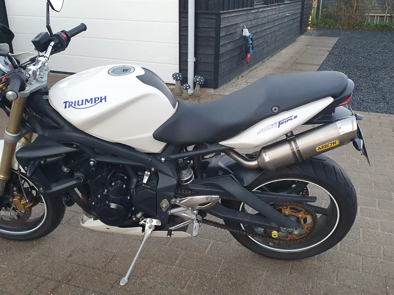 Billede 4 - Triumph street triple 