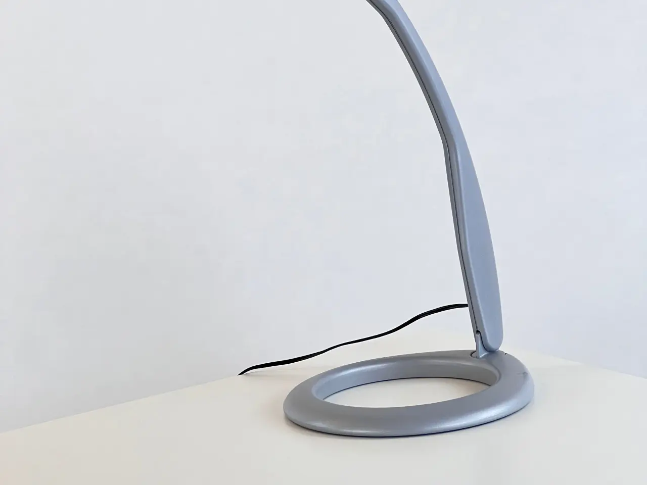 Billede 1 - Luxo 360 LED Bordlampe – Grå