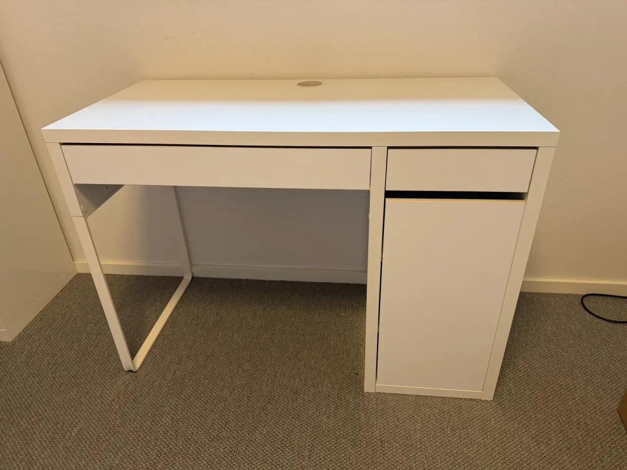 Billede 1 - Skrivebord
