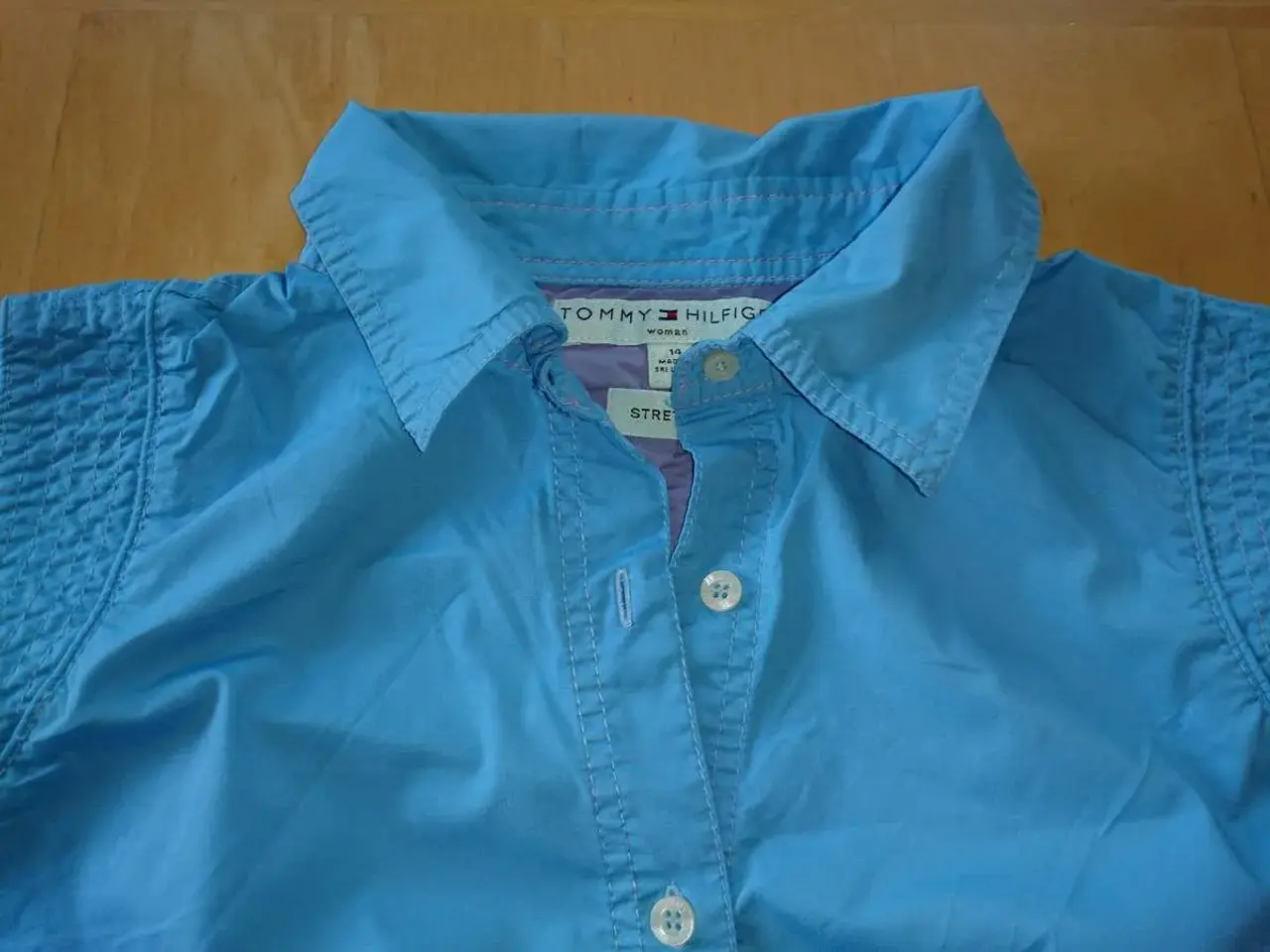 Billede 2 - Tommy Hilfiger venteskjorte str ca.44