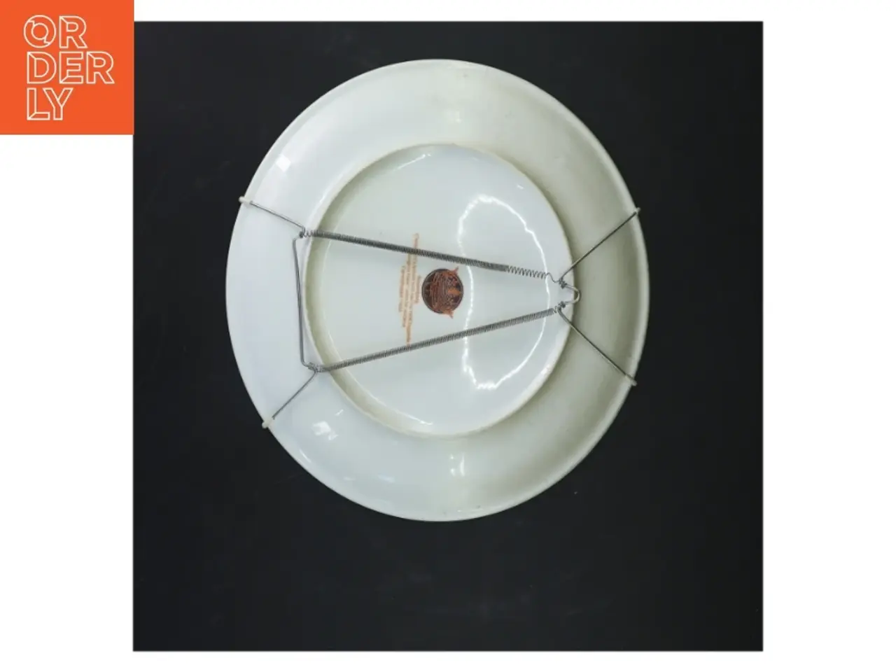Billede 2 - Porcelænsplatte med slotmotiv (str. Ø 26,5 cm)