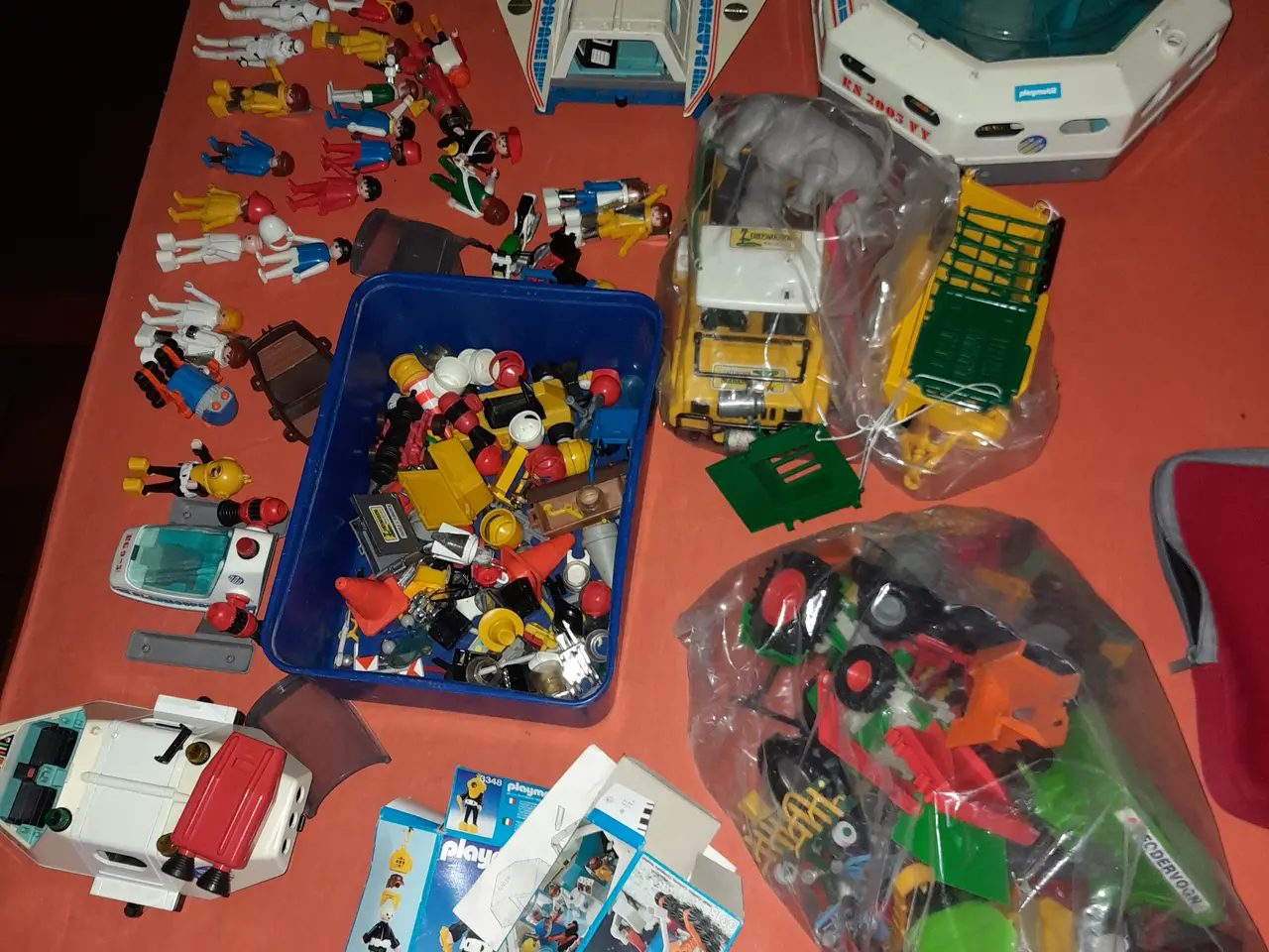 Billede 1 - Playmobil af mange typer