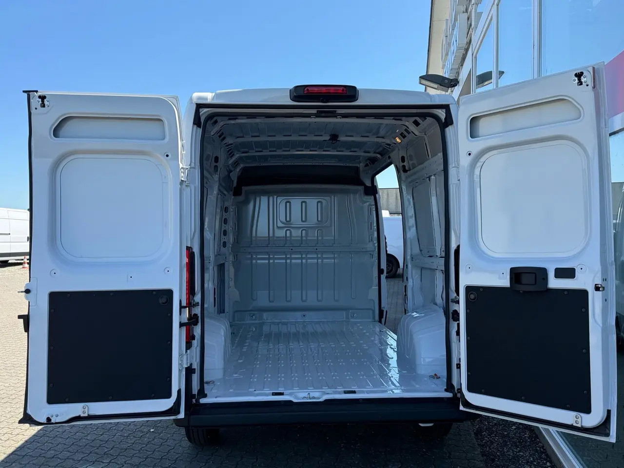 Billede 6 - Fiat Ducato 35M L2H2 2,2 Multijet Pro 180HK Van 8g Aut.
