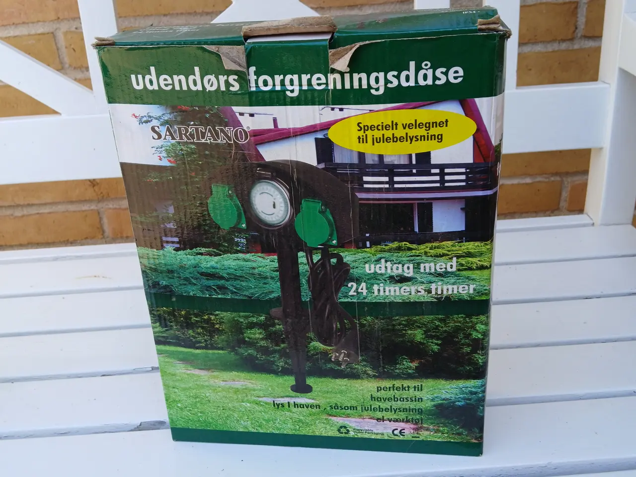 Billede 1 - El fordeler med 4 udtag og tænd/sluk ur 
