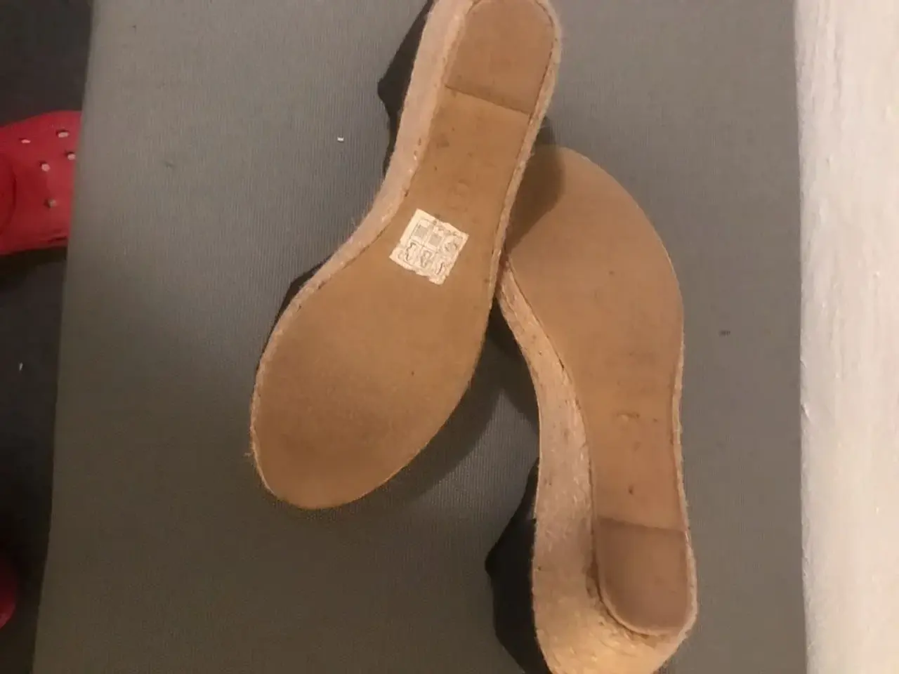 Billede 3 - Sandaler m/ kinahæl.