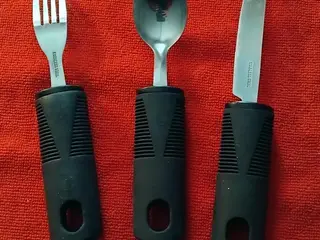 Hjælpemidler til Parkinson's ergonomisk bestik x 3