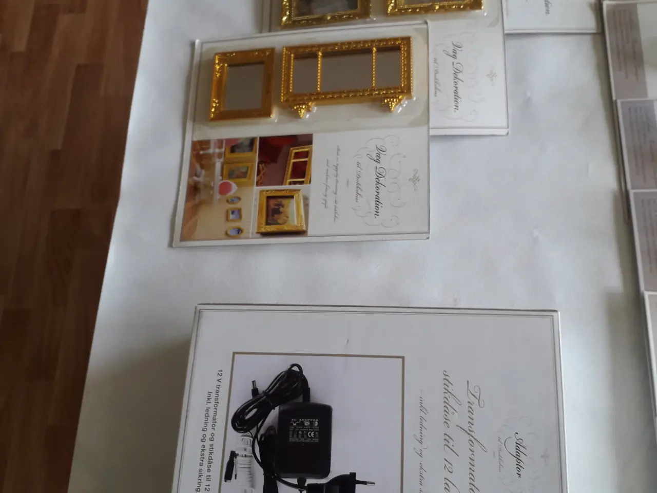 Billede 8 - Dukkehusmøbler - Miniature Samling med tilbehør.