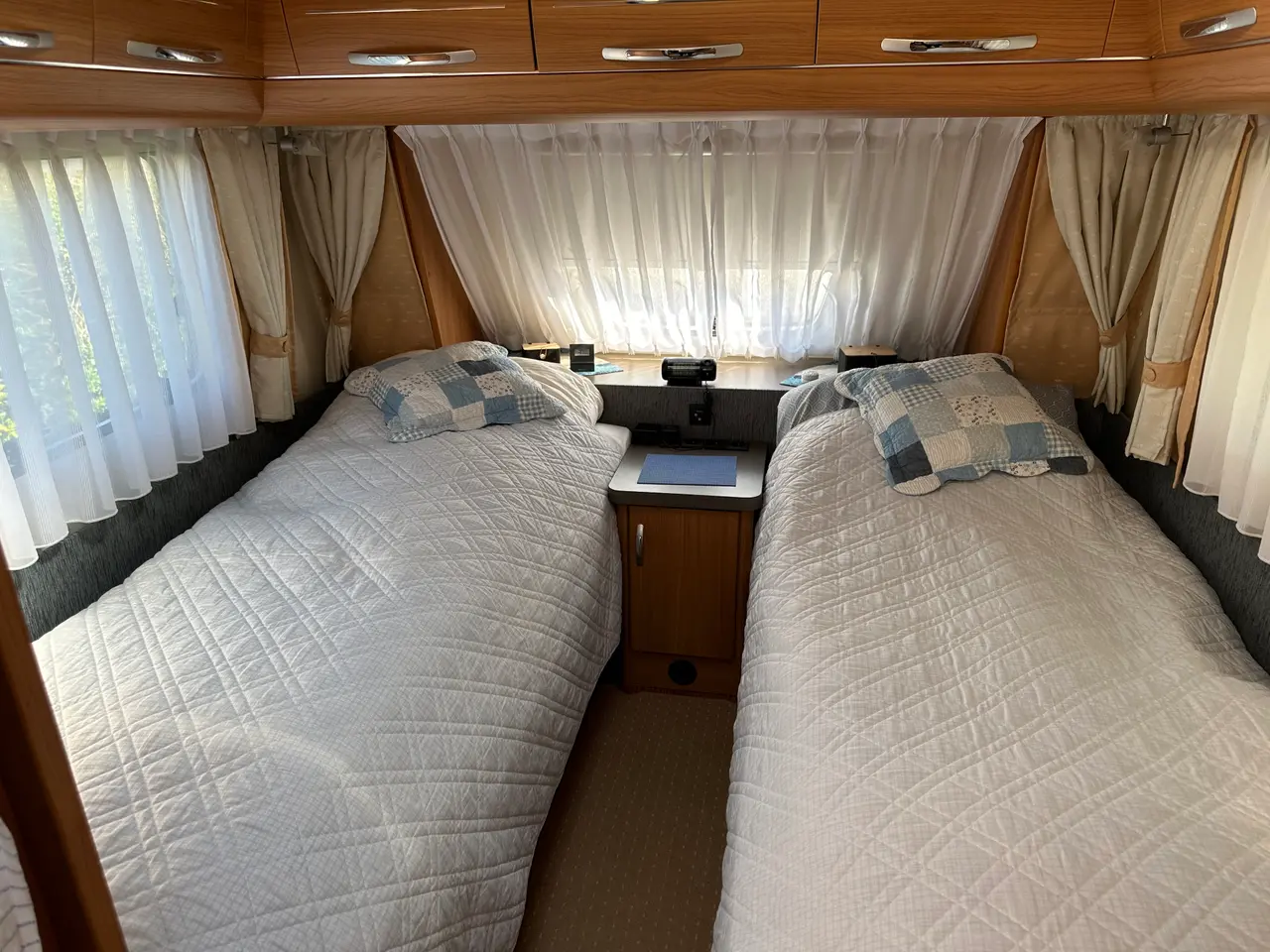 Billede 11 - Hobby De Luxe Campingvogn med tilbehør