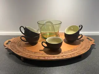 Grøn glasskål i tykt glas
