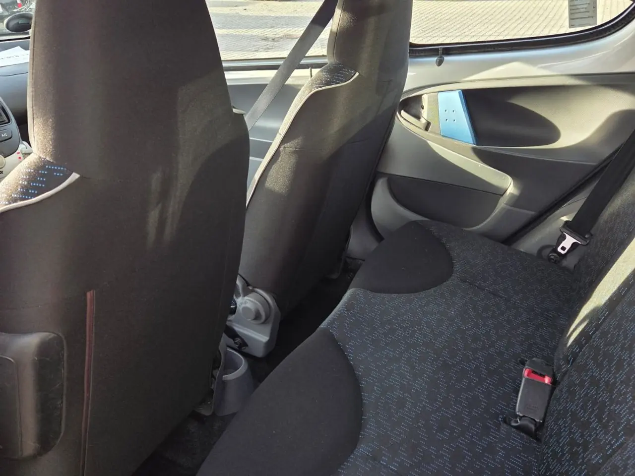 Billede 6 - Til salg: Peugeot 107 2010