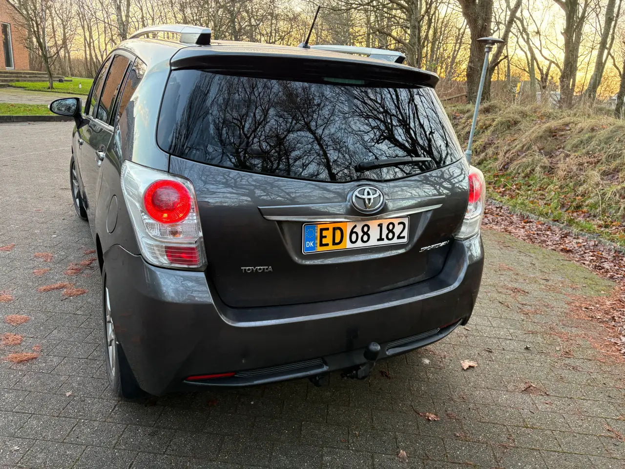 Billede 5 - Nysynet Toyota sportsvan