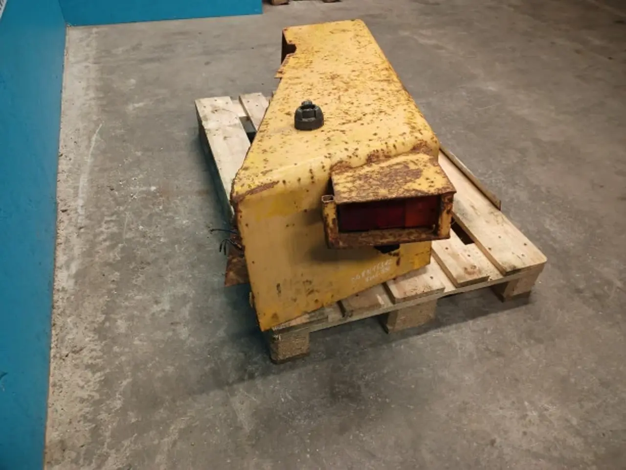Billede 3 - Ford 550 Højre Hjulskærm D4NN16312