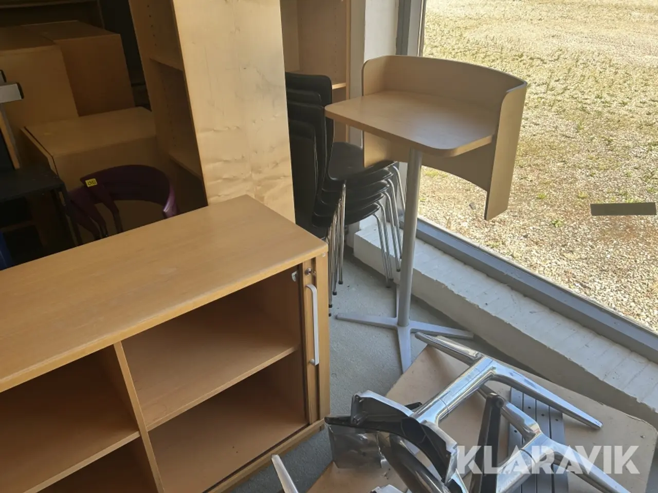 Billede 8 - Kontormøbler 16 styk Samt 8 stole
