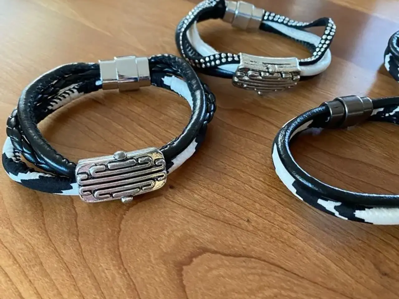 Billede 4 - Flotte armbånd