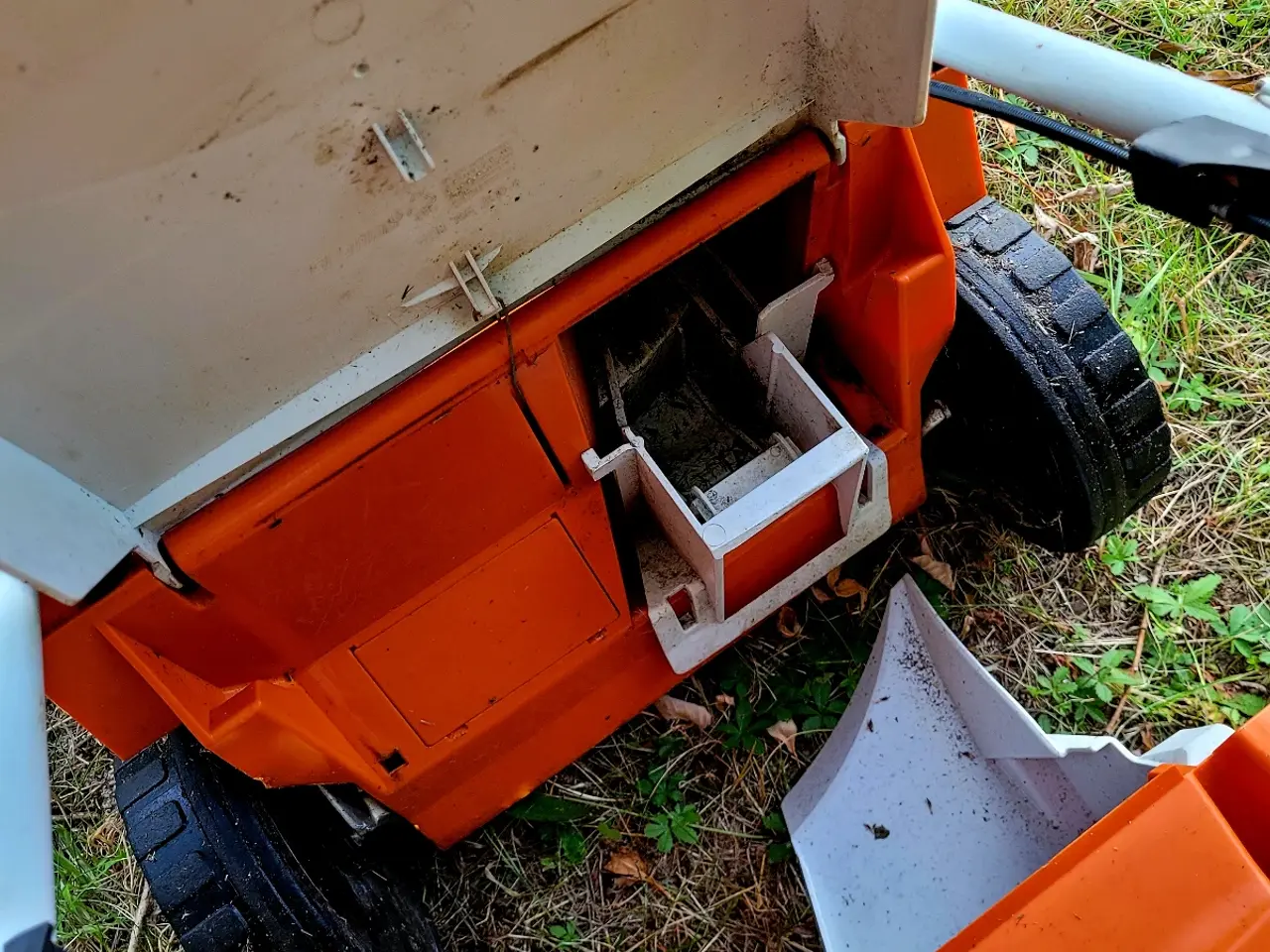 Billede 5 - Defekt Stihl RM 448 TX plæneklipper