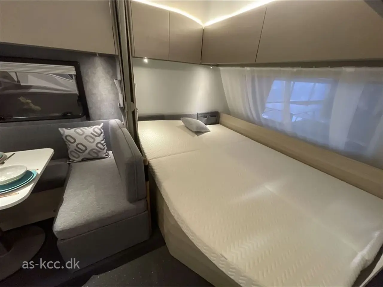 Billede 5 - 2026 - Adria Altea 552 PK Kampagne Adria Altea 552PK Kampganevogn 2026, 3 køjer dobbeltseng, siddegruppe