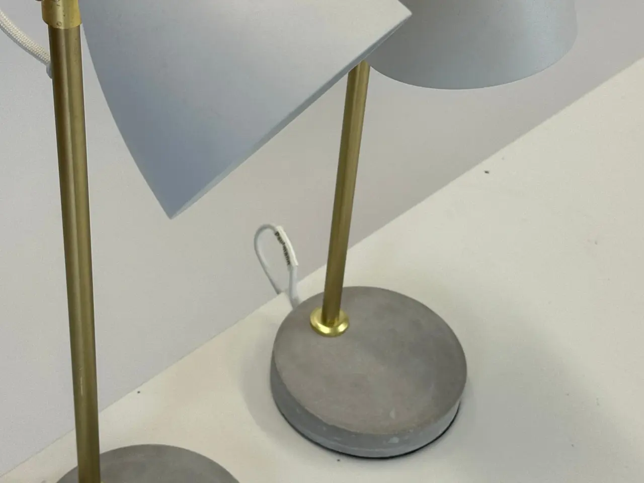 Billede 4 - Poulmann Orm Lampe – Hvid H 50 cm