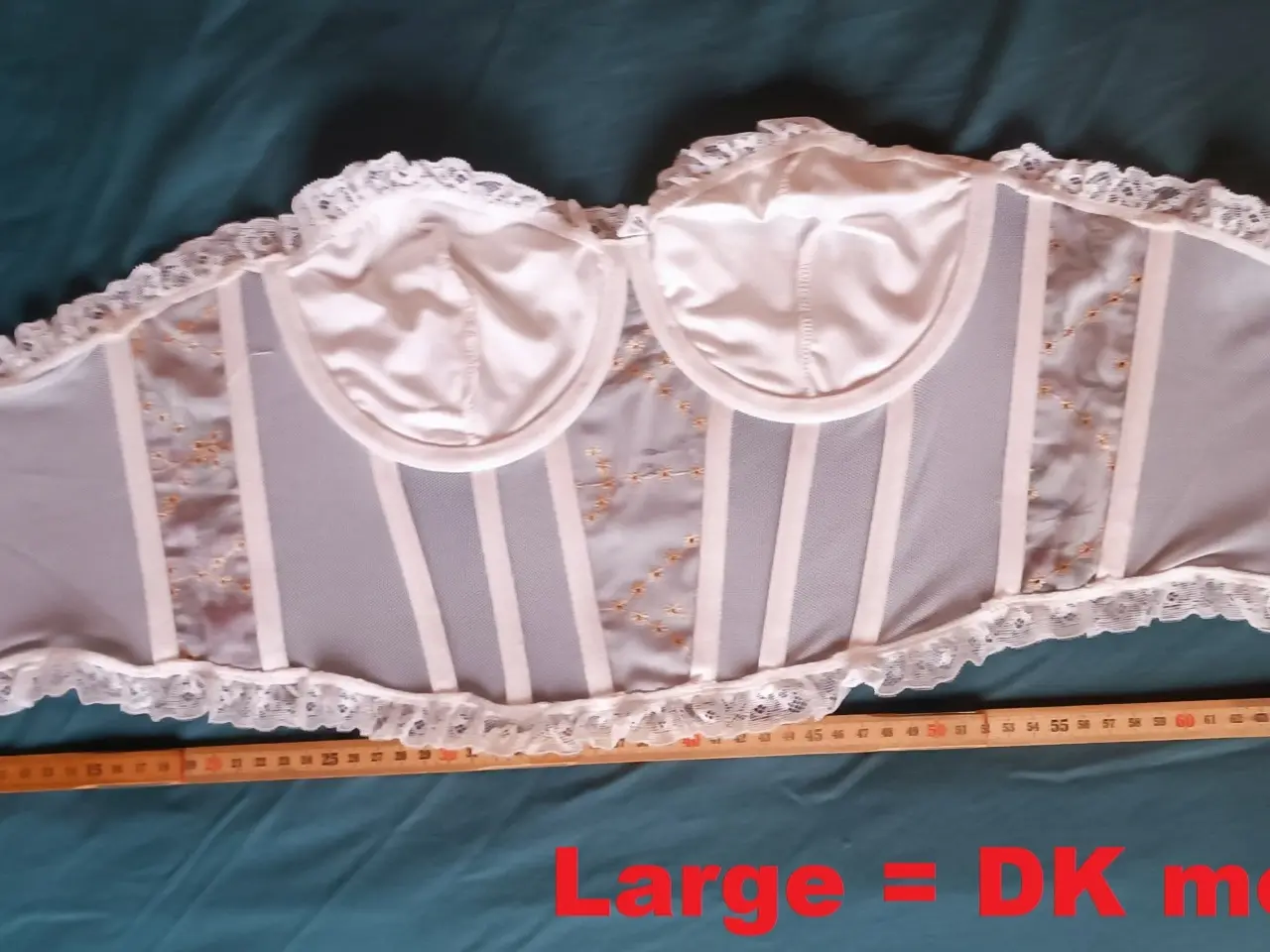 Billede 9 - Bustier top med applikation, small OG medium