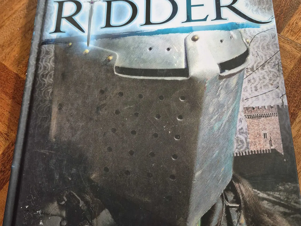 Billede 1 - Ny bog om ridder