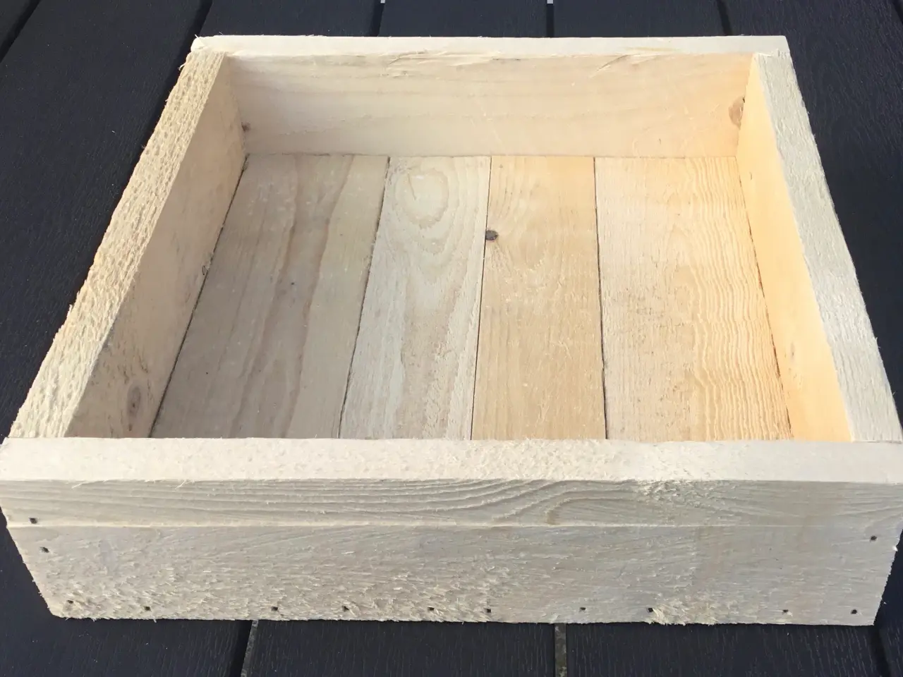 Billede 2 - Træ kasse / bakke genbrugstræ fyr 29,8 x 29,8 