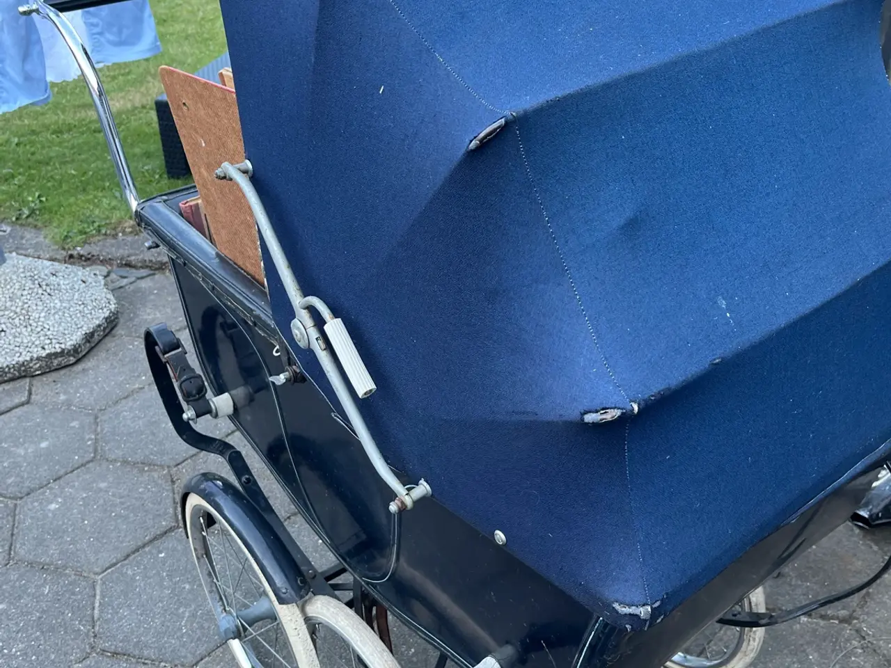 Billede 1 - Gl retro barnevogn 
