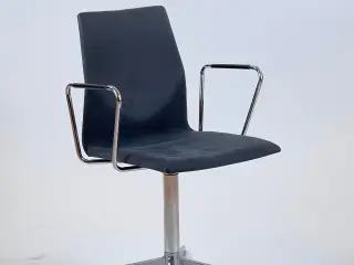 Four Design 4-Cast Evo Stol – Grå