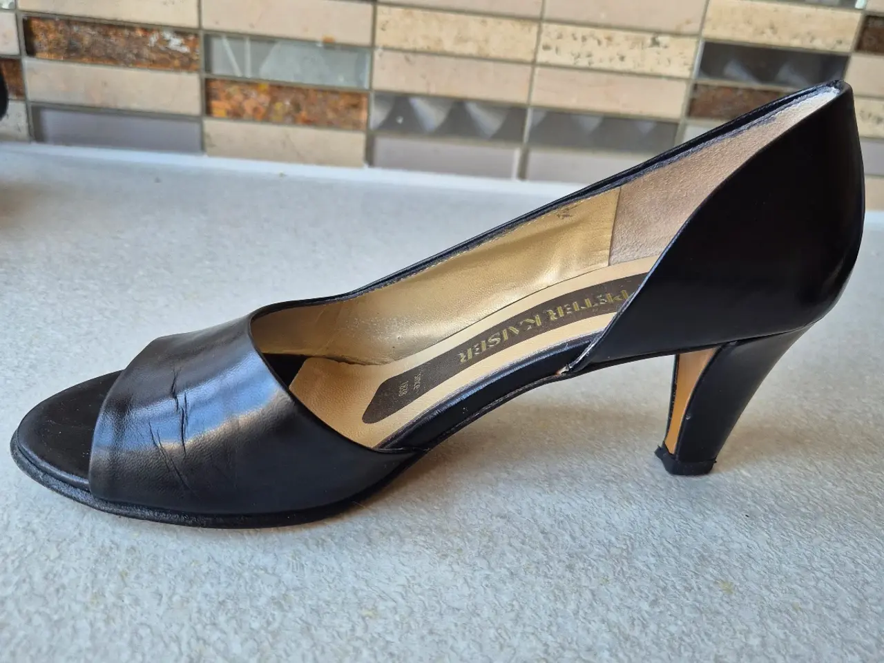 Billede 2 - Sorte Peter Kaiser pumps,  str 3