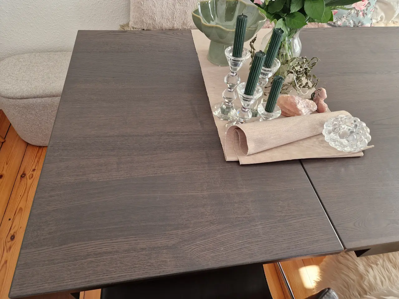 Billede 2 - Sort/Brunbejdset flot spisebord