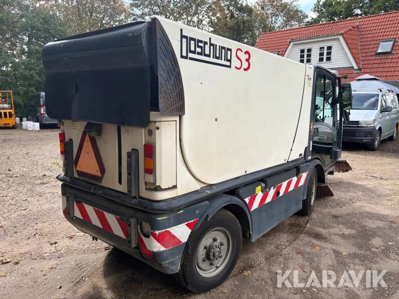 Billede 5 - Fejemaskine Boschung S3 - med ekstra hydraulisk fejearm
