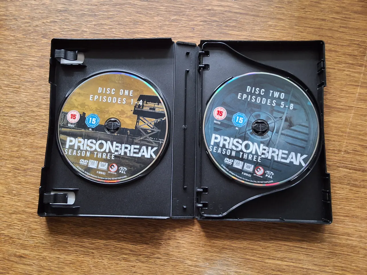 Billede 3 - PRISON BREAK Season Three. DVD film 4 discs.