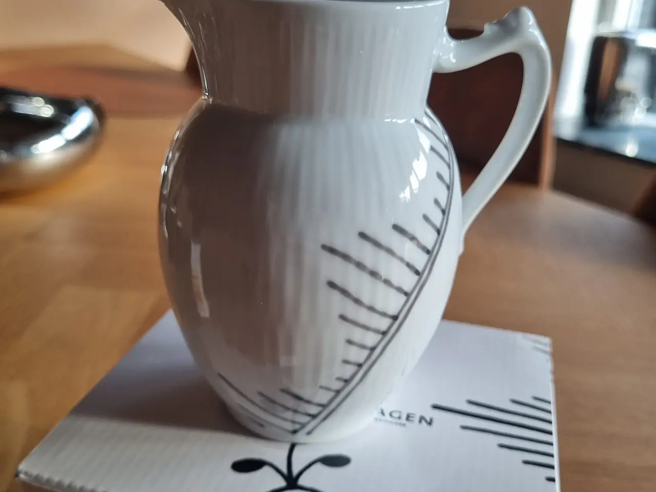 Billede 2 - Royal Copenhagen Black Fluted Mega kande på 38 cl 