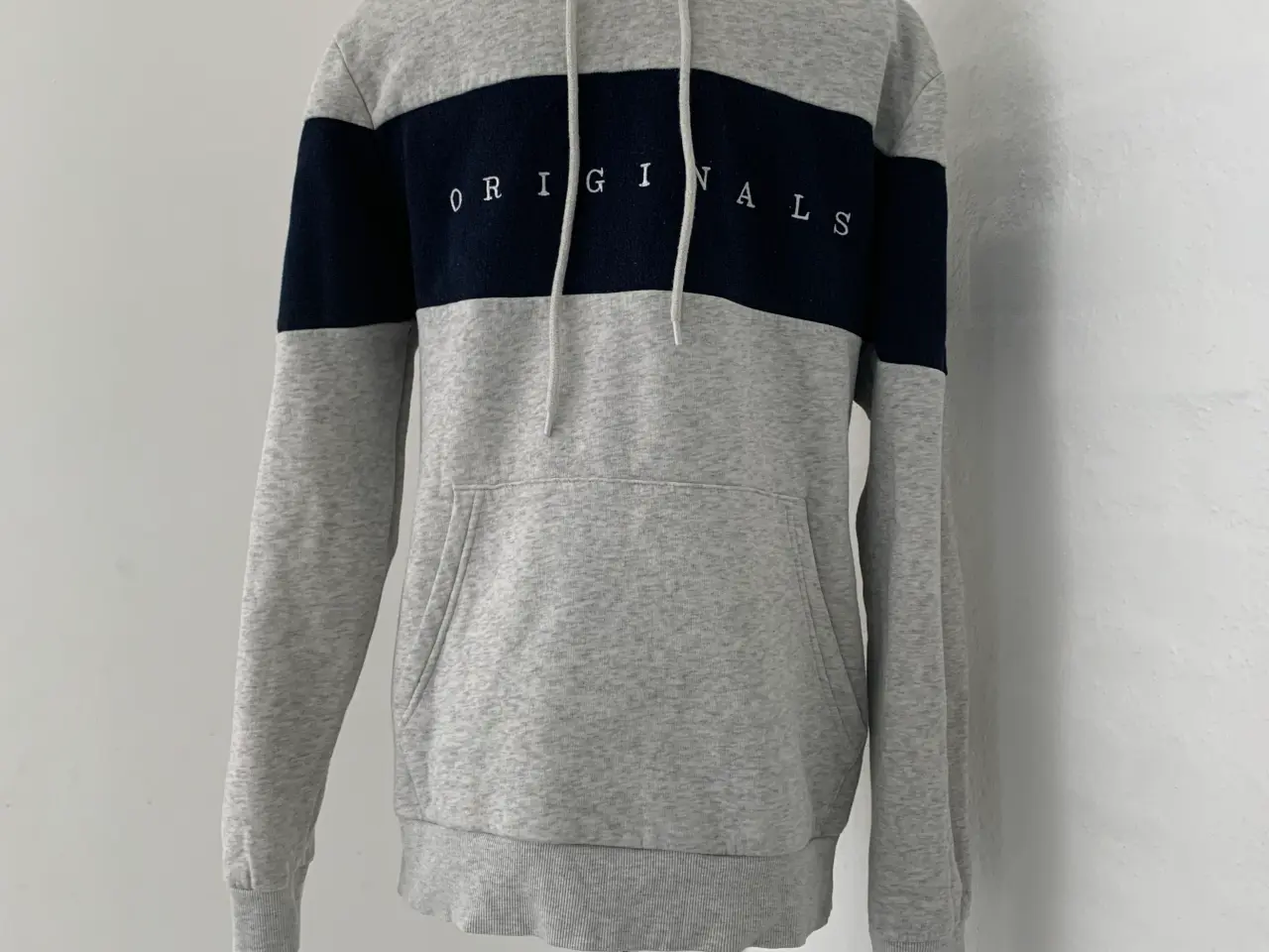 Billede 1 - Hættetrøje str.m