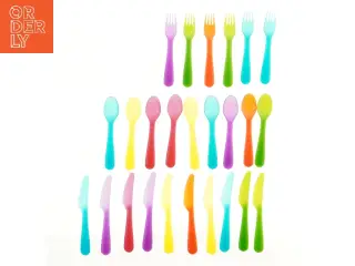Plastik bestiksæt, 17,5 cm fra IKEA (str. 17,5 cm)6 gafler, 9 skeer og 10 knive