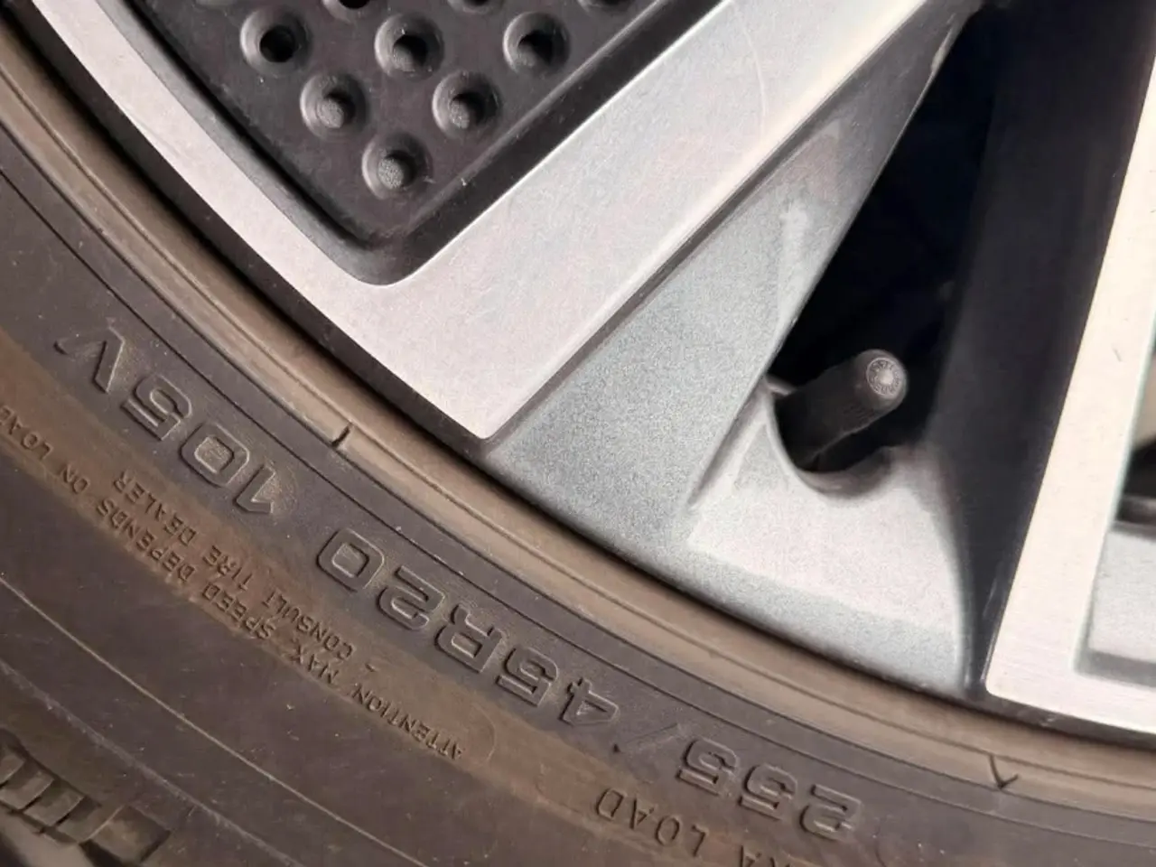 Billede 2 - Skoda Enyaq R20 vinterdæk