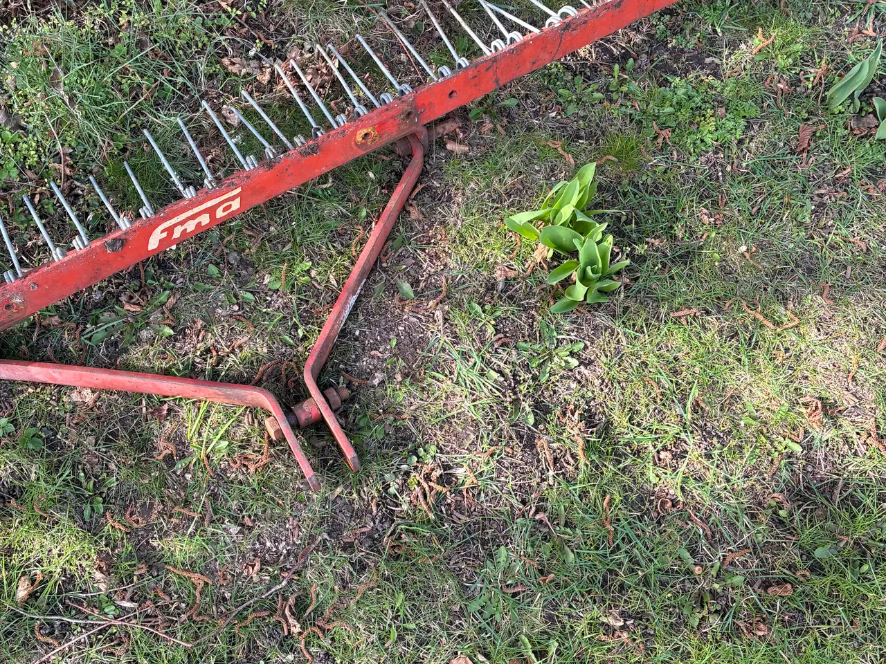 Billede 1 - Gårdspladsrive
