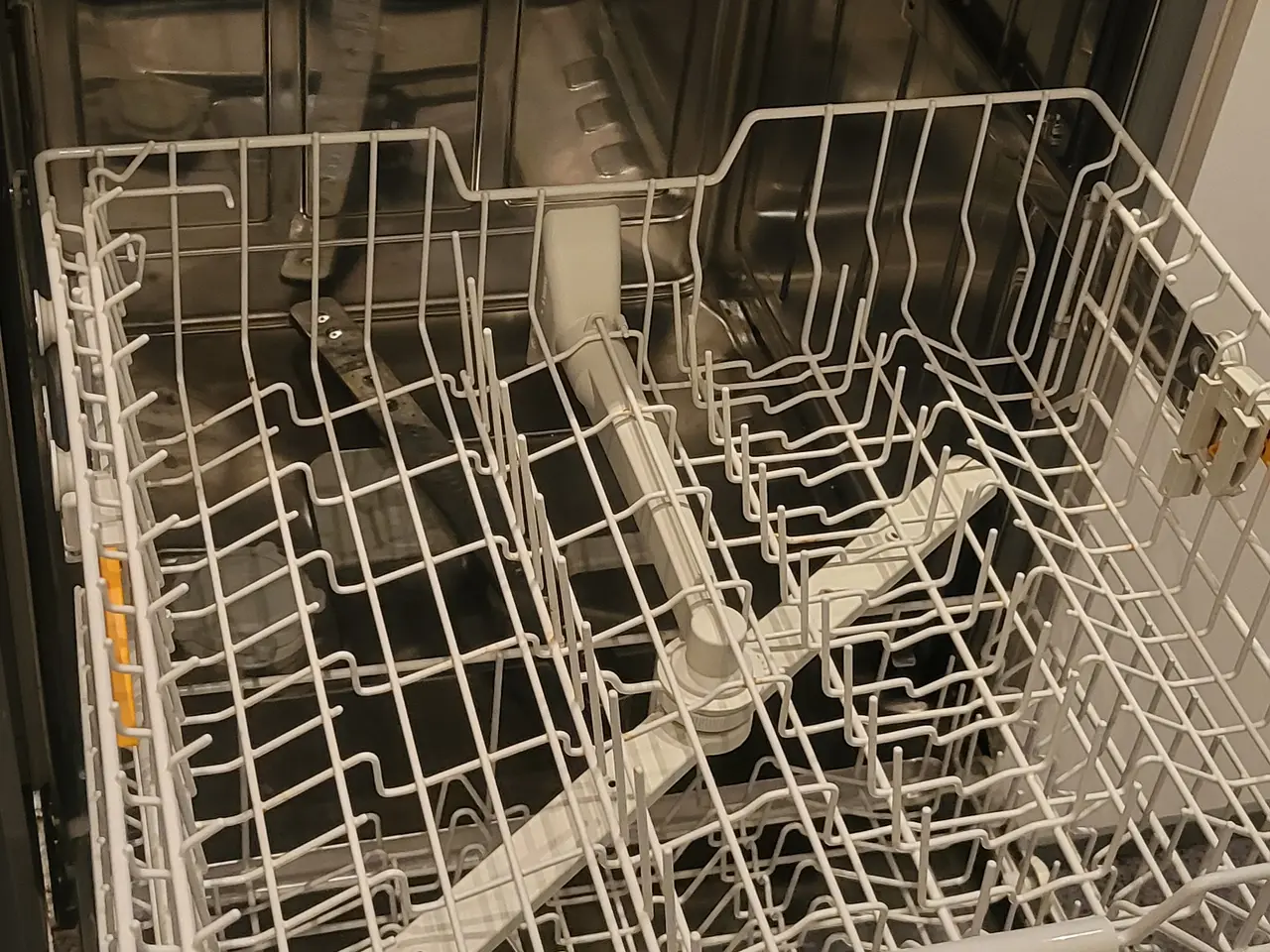 Billede 2 - Miele opvaskemaskine sælges pga flytning
