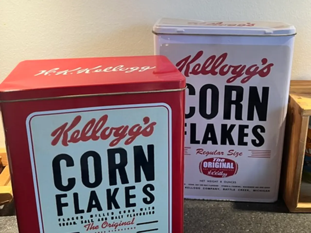 Billede 1 - 2 retro Kellogg's dåser med flot patina